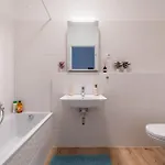 Blue River With Sauna&gym And Parking * ブダペスト